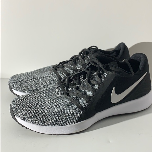 nike varsity compete trainer black